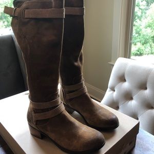 Ugg Australia Women’s Darcie Boots